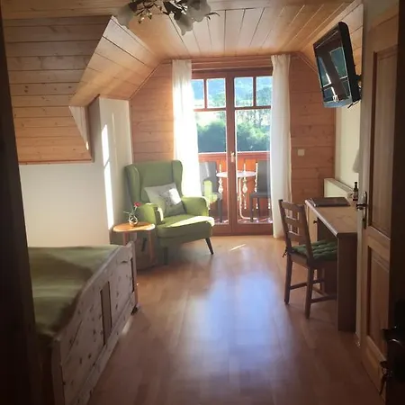 Restaurant Grune Au Poellau