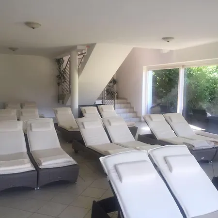 Hotell Restaurant Grune Au Poellau