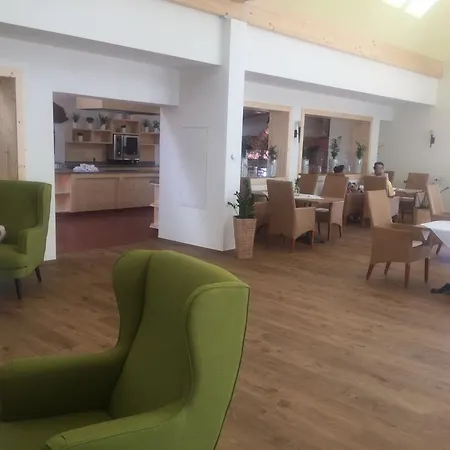 Hotel Restaurant Grune Au 4*