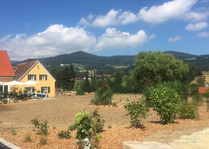 Restaurant Grune Au 4* 珀劳